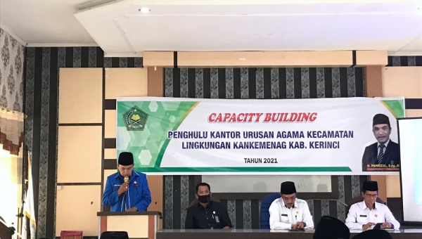 Ketua PA Sungai Penuh Jadi Narasumber Capasity Building Di Kemenag Kerinci